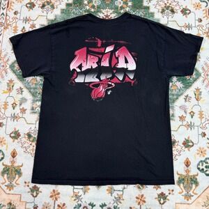 Vintage NBA Miami Heat T-Shirt Graphic Print Black Tee Mens‎ Sportswear